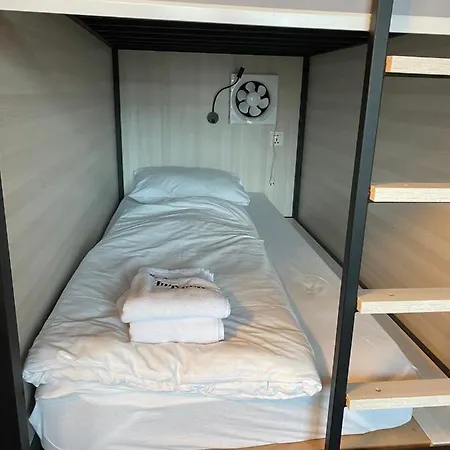 אכסניה Capsule By Staystay נירנברג